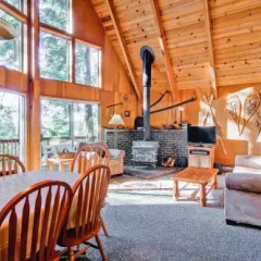 Yosemite Vista - 3BR/2BA Holiday Home thumbnail 6