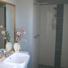 The George Hotel thumbnail 7