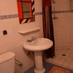 Le Karite Bleu in Ouagadougou, Burkina Faso from 165$, photos, reviews - zenhotels.com bathroom