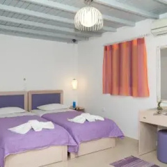Mykonos Marina thumbnail 4
