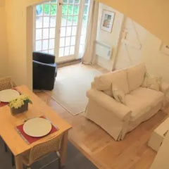 Worthy Cottage thumbnail 1