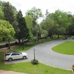 Woodlands Inn thumbnail 9