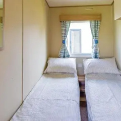 Surf Bay Holiday Park thumbnail 4