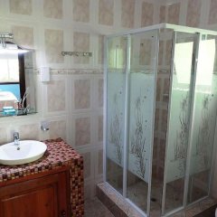 Chloe's Cottage Self-Catering in La Digue, Seychelles from 191$, photos, reviews - zenhotels.com bathroom