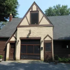 The Carriage House Loft thumbnail 9