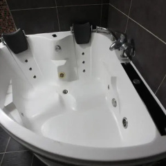 Hotel Wow thumbnail 1
