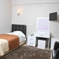 Tanin Hotel thumbnail 6