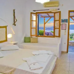 Margarita Rooms thumbnail 1