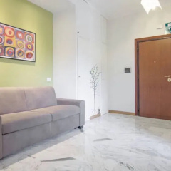 Vatican Area Flat thumbnail 9