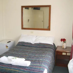 The George Hotel thumbnail 2