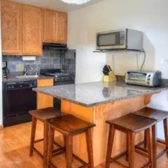 Yosemite West Condos & Properties - 1BR/1BA thumbnail 12