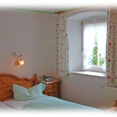 Ferienwohnungen Krll - Appartements Viktoria und Landhaus Maria - Bild 1