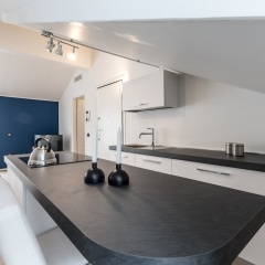 Easyhomes - Brera Luxury Suites thumbnail 10