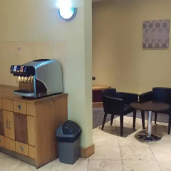 Woking Hotel thumbnail 7