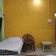 Yogi Lodge thumbnail 5