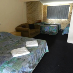 Best One Motel thumbnail 5