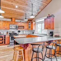 Yosemite Summit & Little Summit - 5BR/3BA Vacation Home thumbnail 7