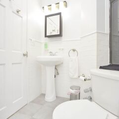 Superior Midtown 2BR Apartments in New York, United States of America from 604$, photos, reviews - zenhotels.com bathroom