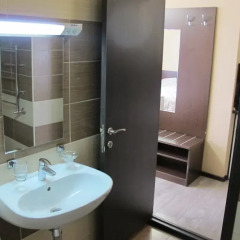 Гостиница on Voskresenskaya apt. 310 в Адлере отзывы, цены и фото номеров - забронировать гостиницу on Voskresenskaya apt. 310 онлайн Адлер ванная