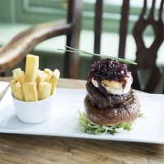 The Royal Oak Hotel thumbnail 10