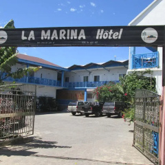 Hotel La Marina photo 2