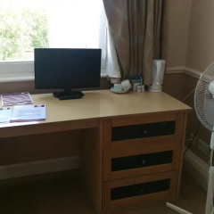 Woking Hotel thumbnail 8