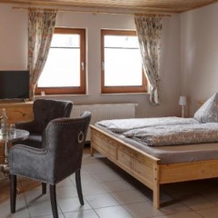 Landhaus-Pension Am Pfaffensee - Bild 1