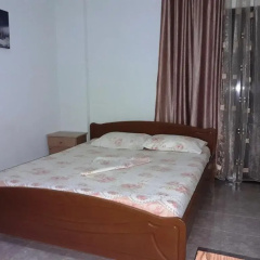 Tanis Guesthouse thumbnail 2