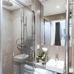 Charming apartment in Paris center thumbnail 7