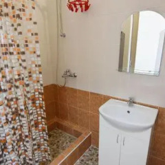 Гостиница Family guest house в Кабардинке отзывы, цены и фото номеров - забронировать гостиницу Family guest house онлайн Кабардинка ванная
