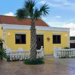 Yellow Cunucu Villa With Pool thumbnail 1