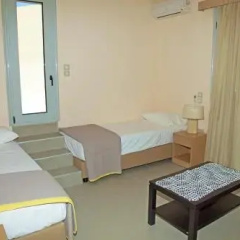 Yanni's villas thumbnail 11