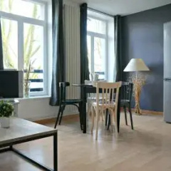 Little Suite - Jean thumbnail 3