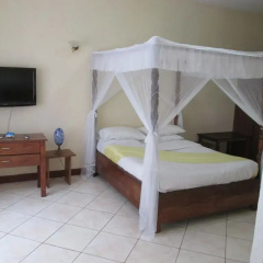Hotel La Marina photo 4