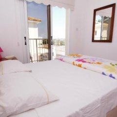 MAOURIS thumbnail 5