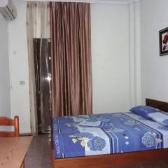 Tanis Guesthouse thumbnail 3