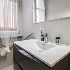 Easyhomes - Brera Luxury Suites thumbnail 8