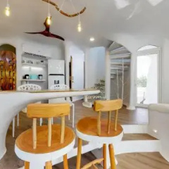 Swan Villas Belize thumbnail 5
