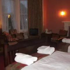 The Old Manse thumbnail 5