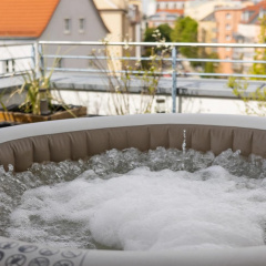 BRIGHT: The PENTHOUSE - Jacuzzi - BBQ - Parkplatz/Parking - Bild 14