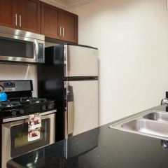 Sunshine Suites at 909 West Temple Street thumbnail 21