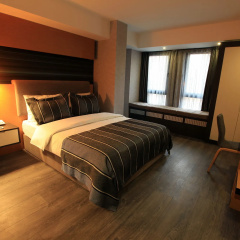The Black Hotel thumbnail 5