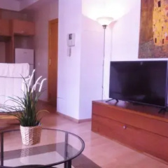 Sunny Apartment Central Market thumbnail 1