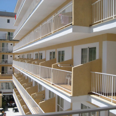 Hotel Riutort - Bild 1
