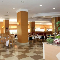 The Maxim Resort - Bild 18