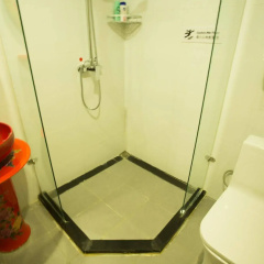 Xian Travelling With Hostel Zhu Que Men thumbnail 10