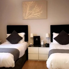 The Marine Hotel thumbnail 4