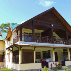 Takamaka Green Village