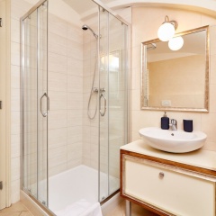 Little Town budget hotel - Bild 9