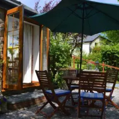 Shipload Cottage thumbnail 1